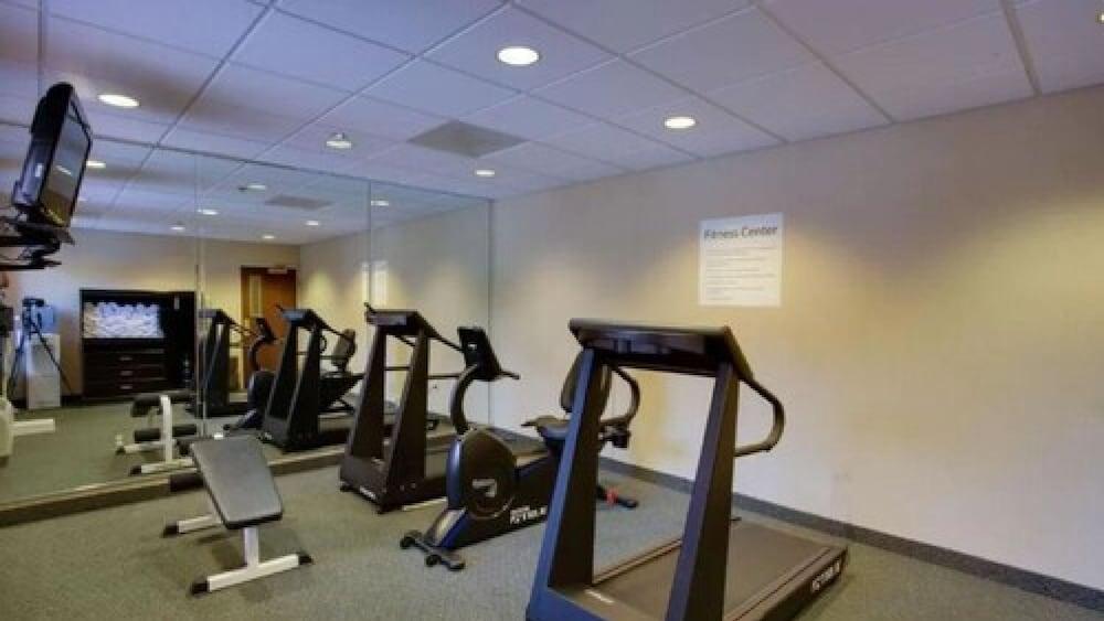 Holiday Inn Express Hotel & Suites Columbia-I-20 At Clemson Road By Ihg Buitenkant foto
