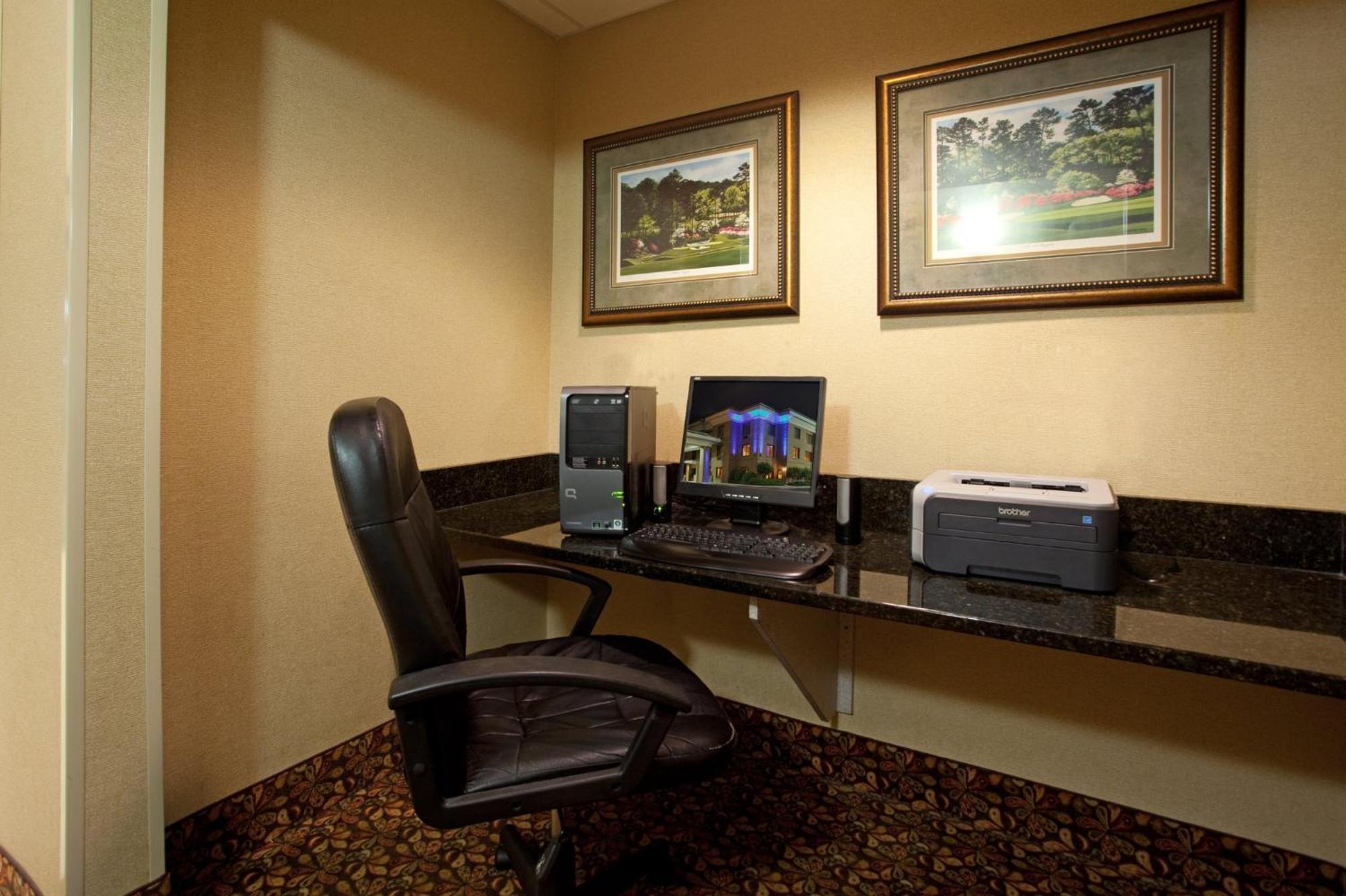 Holiday Inn Express Hotel & Suites Columbia-I-20 At Clemson Road By Ihg Buitenkant foto