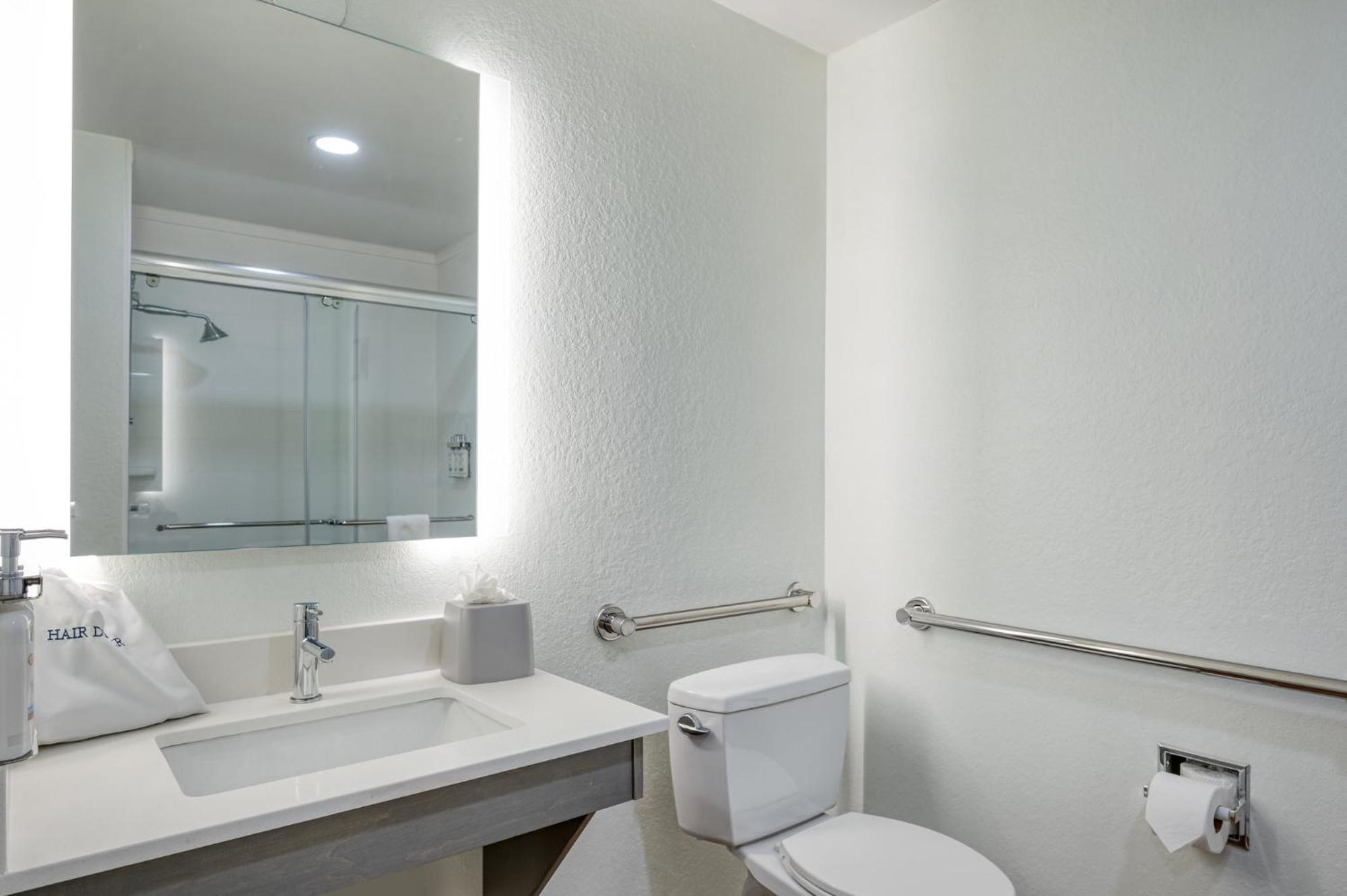 Holiday Inn Express Hotel & Suites Columbia-I-20 At Clemson Road By Ihg Buitenkant foto