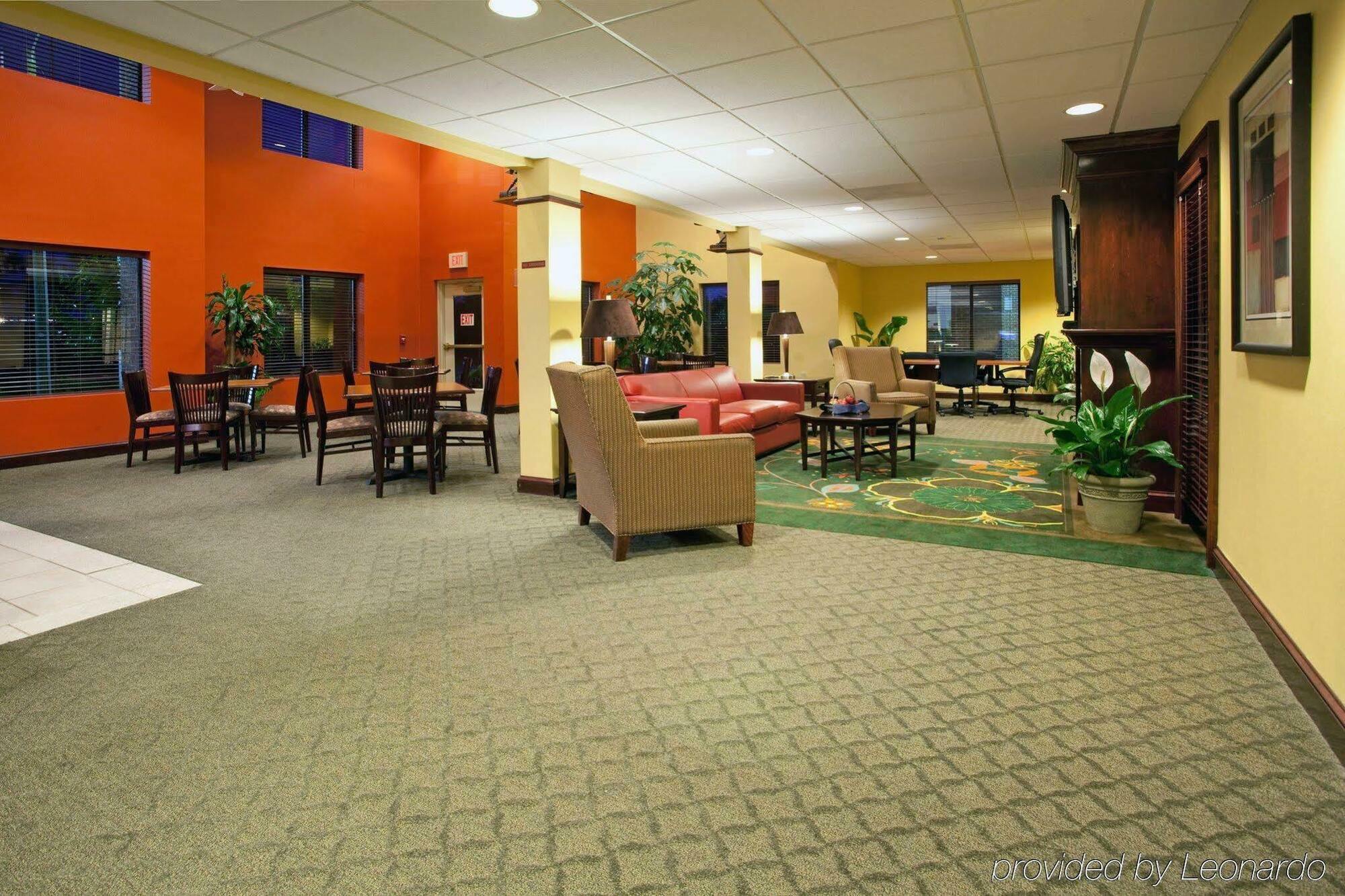 Holiday Inn Express Hotel & Suites Columbia-I-20 At Clemson Road By Ihg Buitenkant foto